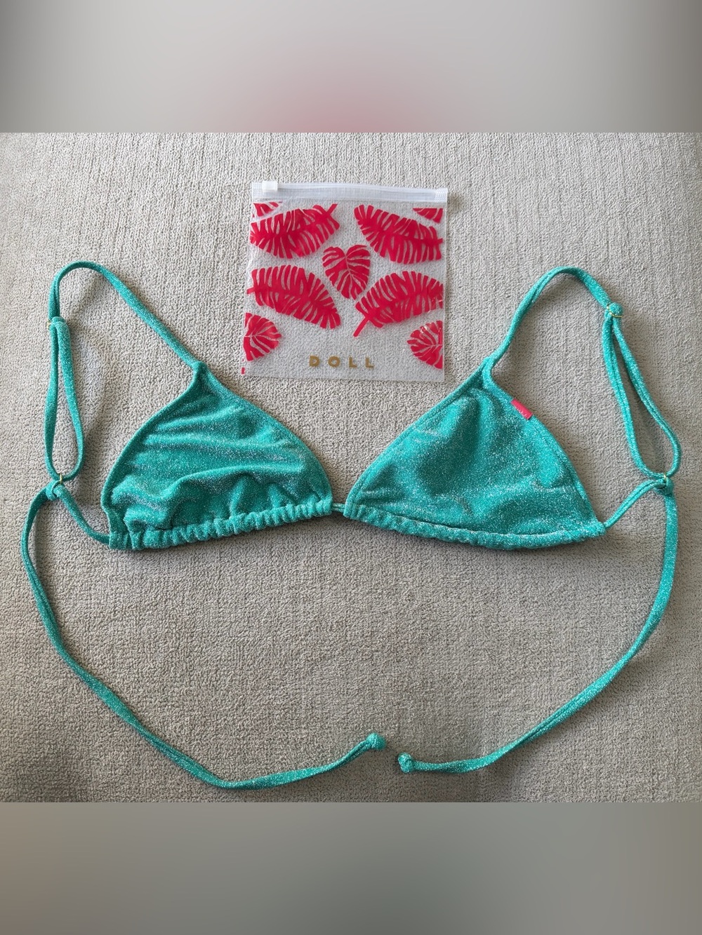 NWOT - Doll Swimwear Sparkling Aqua Green Triangle Bikini Top - M